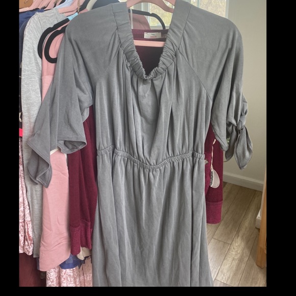 BRAND NEW w/TAGS. OFF THW SHOULDER SUN DRESS - Picture 1 of 1